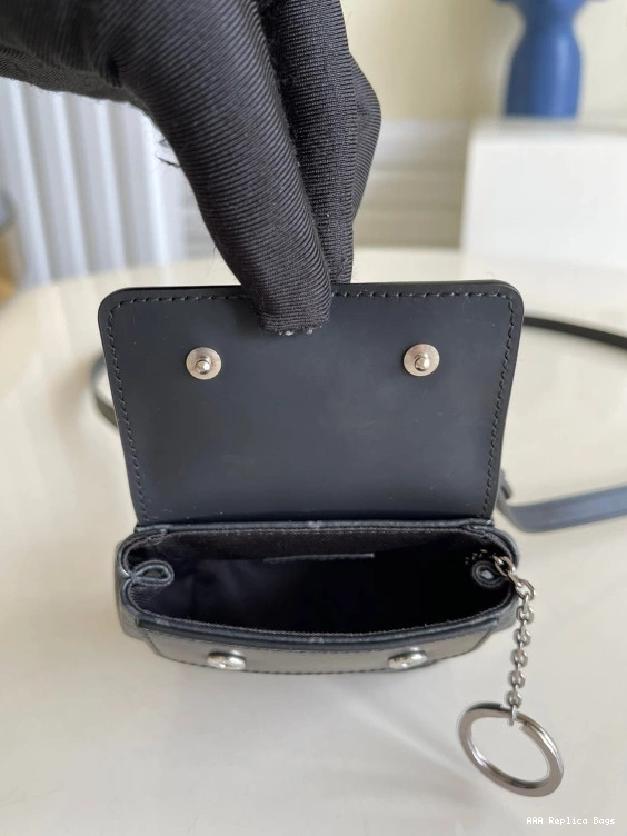 Aaa replica ru STEAMER POUCH LOUIS MINI VUITTON 0723